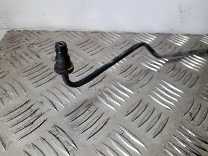 Audi A3/S3 8P (2008 - 2013)   Трубка (трубки)/ шланг (шланги) сцепления