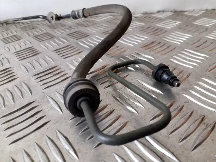 Audi A3/S3 8P (2008 - 2013)   Трубка (трубки)/ шланг (шланги) сцепления