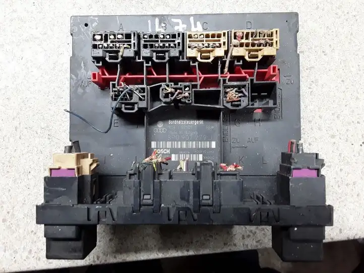 Audi A3/S3 8P (2004 - 2008)  8P0907279J Mодуль kомфортa