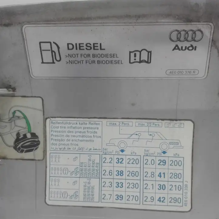 Audi A8 S8 D3 4E (2002 - 2005) 4E0809857E Крышка топливного бака — фото 4