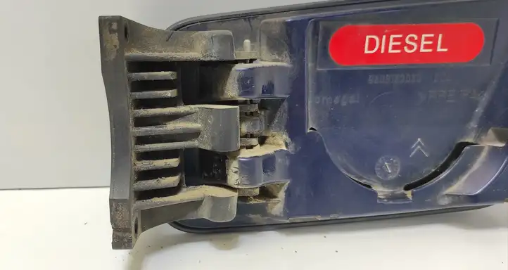 Citroen Xantia (1998 - 2002) 9608162080 Крышка топливного бака — фото 7