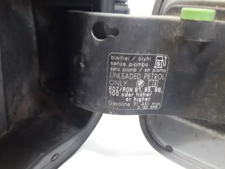 BMW 5 E60 E61 (2004 - 2010) 7034279 Крышка топливного бака — фото 4