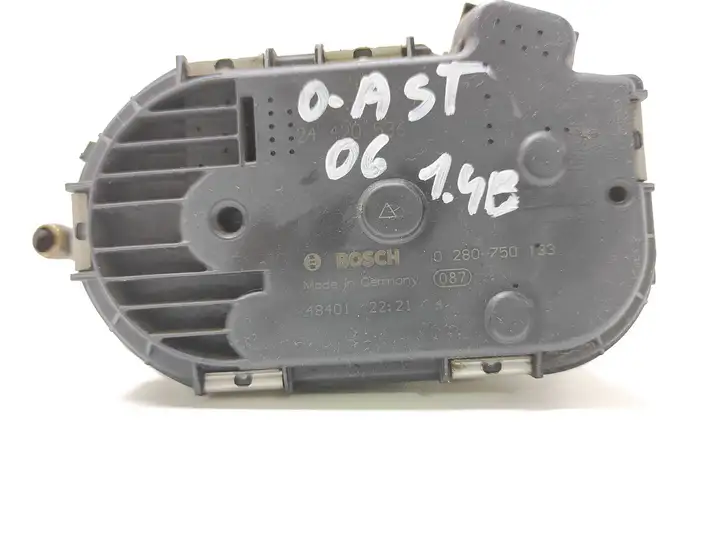 Opel Astra H (2004 - 2009) 0280750133 Дроссельная заслонка — фото 3
