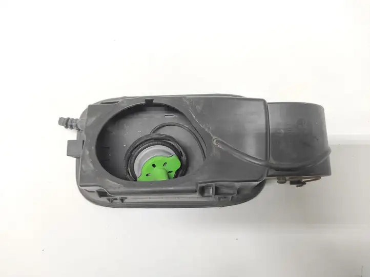 BMW 7 E65 E66 (2001 - 2008) 51177003915 Крышка топливного бака — фото 4