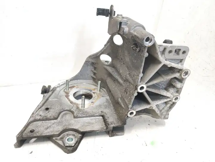 Fiat Croma (2005 - 2011) 55187918 Кронштейн топливного насоса — фото 1