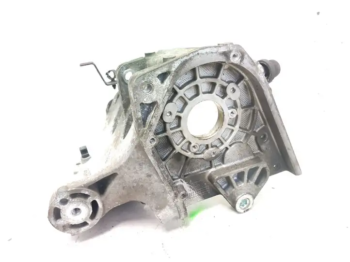 Fiat Croma (2005 - 2011) 55187918 Кронштейн топливного насоса — фото 3