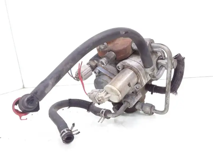 Toyota Avensis T250 (2006 - 2009) 221000R021 Топливный насос — фото 2