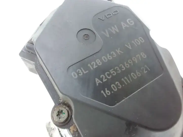 Volkswagen PASSAT B7 (2011 - 2014) 03L128063K Дроссельная заслонка — фото 3