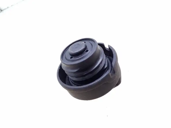 Seat Ibiza III (6L) (2002 - 2008) 1H0201553 Крышка топливного бака — фото 2