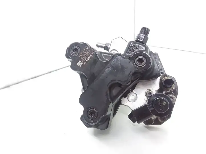 Mercedes-Benz E A207 (2010 - 2017) A6420701201 Топливный насос — фото 4