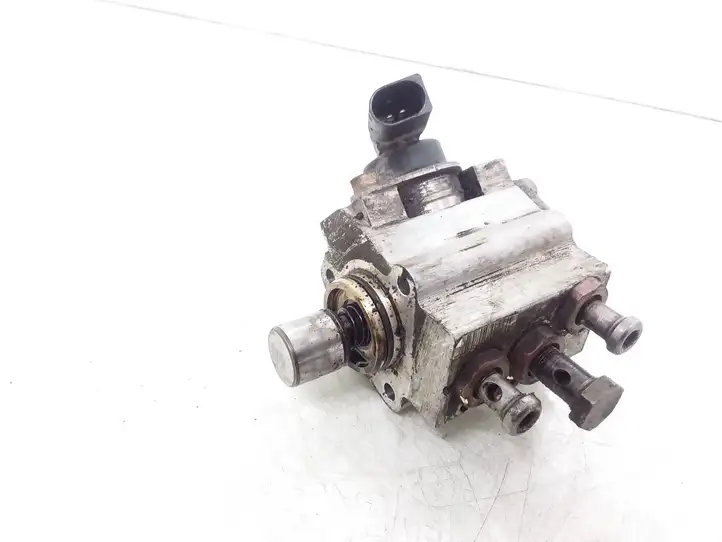 Audi A3/S3 8L (2000 - 2003) 06D127026J Топливный насос — фото 1