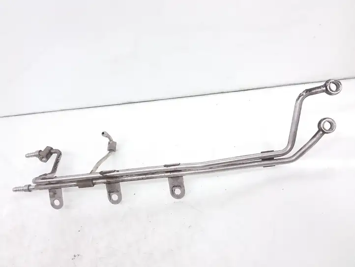 Audi A3/S3 8L (2000 - 2003) 06F127505R Трубка топливной системы — фото 1