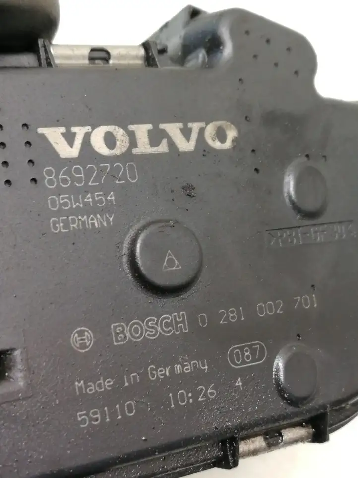 Volvo V70 (2004 - 2007) 8692720 Дроссельная заслонка — фото 3