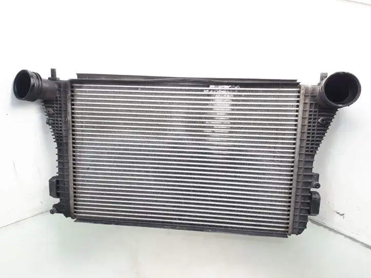 Skoda Octavia Mk2 (1Z) (2004 - 2013) 1K0145803E Интеркулер — фото 1