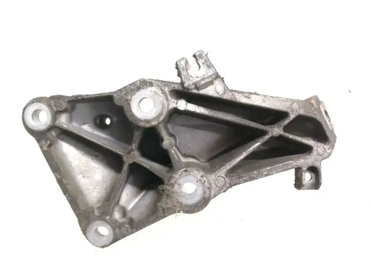 BMW 3 E90 E91 (2005 - 2012) 6760307 Кронштейн двигателя — фото 2