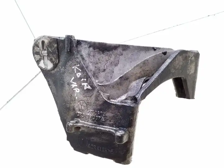 Volkswagen Touareg I (2002 - 2010) 070199307A Кронштейн двигателя — фото 3
