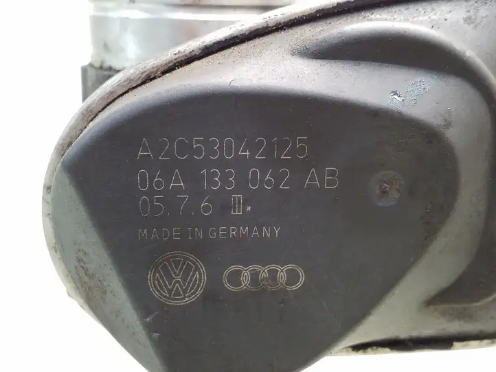Audi A3/S3 8P (2004 - 2008) 06A133062AB Дроссельная заслонка — фото 4