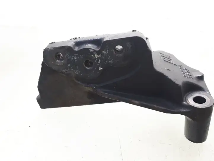 Opel Zafira B (2006 - 2008) 13189381 Кронштейн двигателя — фото 3