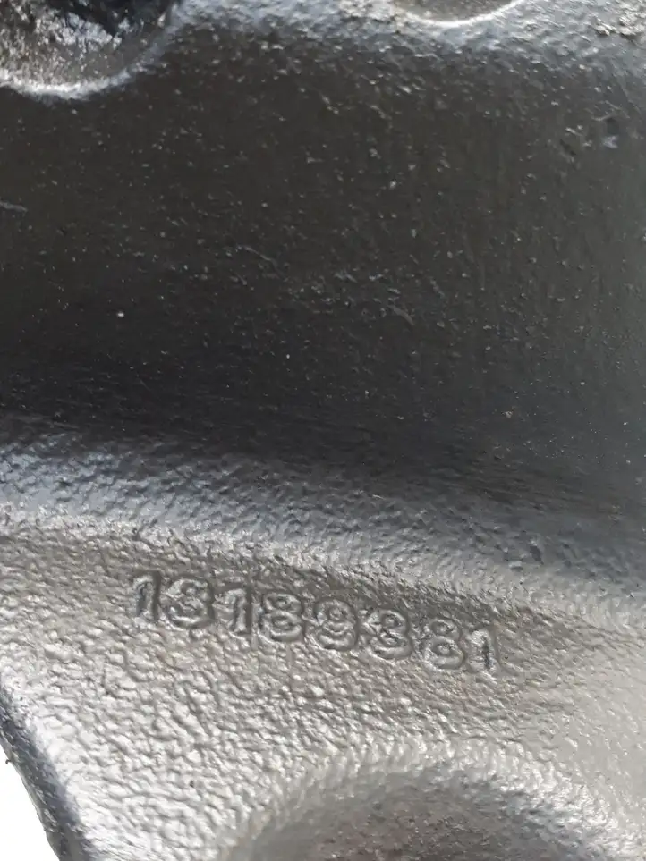 Opel Zafira B (2006 - 2008) 13189381 Кронштейн двигателя — фото 4