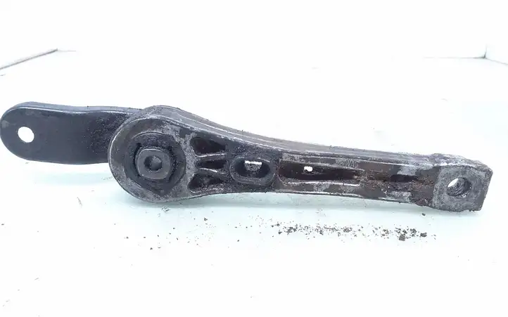 Volkswagen PASSAT B6 (2005 - 2010) 3C0199855A Кронштейн двигателя — фото 3