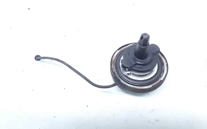 BMW 1 F20 F21 (2011 - 2019) 7222330 Крышка топливного бака — фото 2