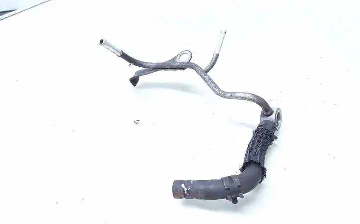 Toyota Avensis T270 (2009 - 2012) Трубка топливной системы — фото 2