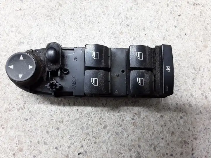 BMW 5 E60 E61 (2004 - 2010) 9122110 Кнопка стеклоподъемников — фото 1