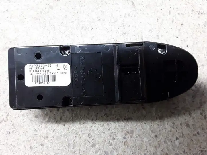 BMW 5 E60 E61 (2004 - 2010) 9122110 Кнопка стеклоподъемников — фото 2