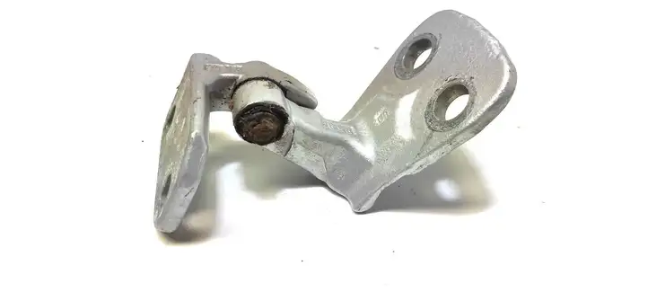 Land Rover Discovery (2004 - 2009)   Верхняя петля задней двери