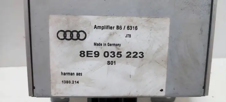 Audi A4 (2000 - 2006)  8E9035223 Звукоусилитель