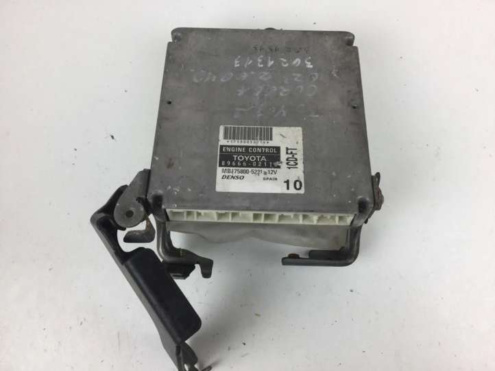 Toyota Corolla E120 E130 (2000 - 2004)  8966602110 Блок управления двигателем ECU