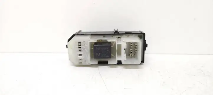 Toyota Corolla Verso E121 (2001 - 2004) 514733 Кнопка стеклоподъемников — фото 5