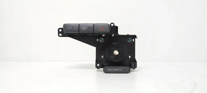 Toyota Yaris (1999 - 2003) 758294 Включатель аварийных фонарей — фото 1