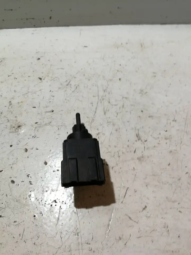 Audi A6 (2004 - 2008)  3B0945511C Датчик тормозной педали