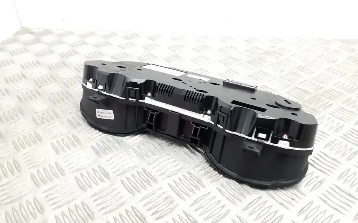 Audi Q5 (2008 - 2012)  8R0920981H Спидометр (приборный щиток)