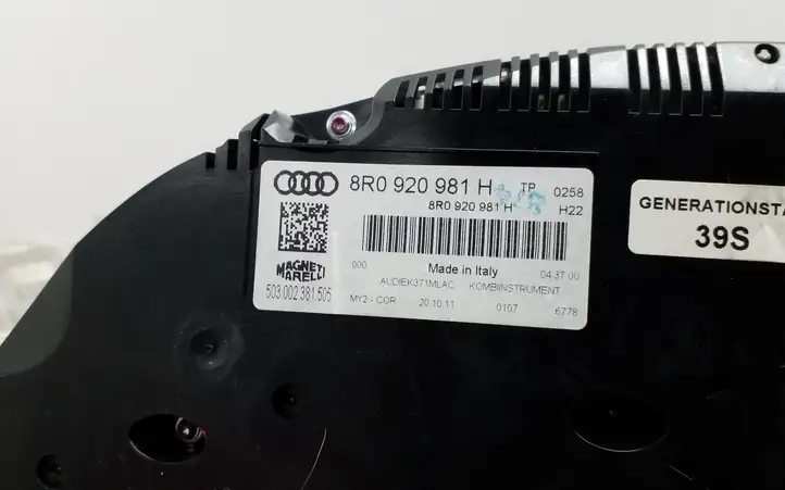 Audi Q5 (2008 - 2012)  8R0920981H Спидометр (приборный щиток)