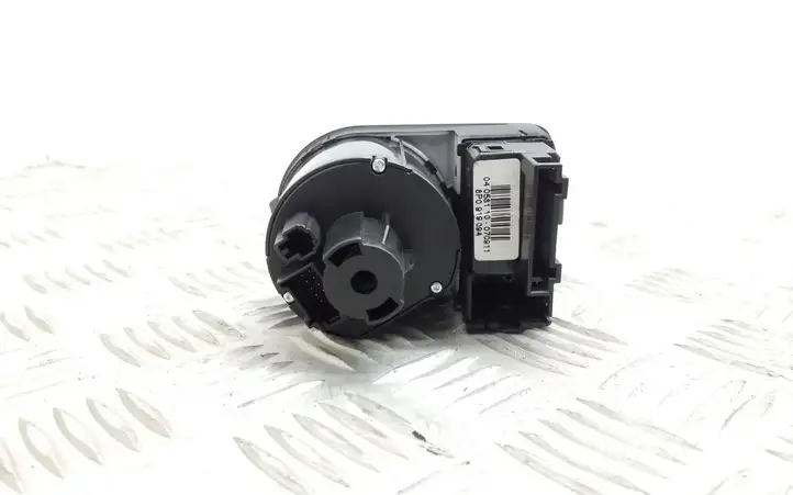 Audi A3/S3 8P (2008 - 2013) 8P2941531BB Включатель фонарей — фото 2