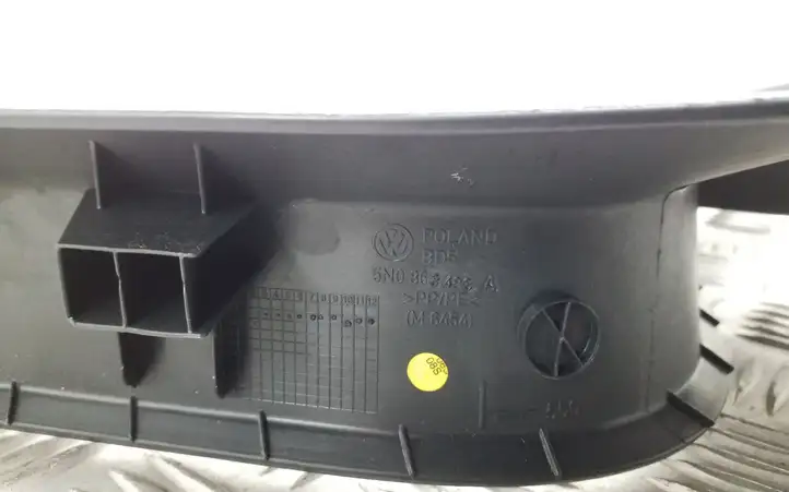 Volkswagen Tiguan (2007 - 2011) 5N0863483A Внутренняя отделка переднего порога — фото 4