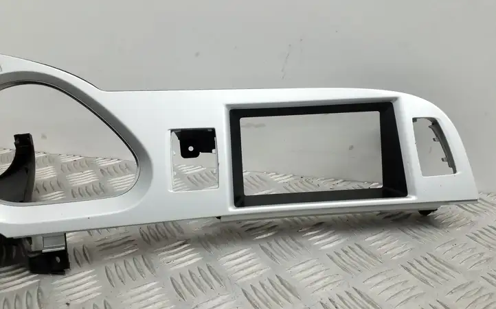 Audi A6 (2008 - 2011)  4F1857115H Отделка приборного щитка