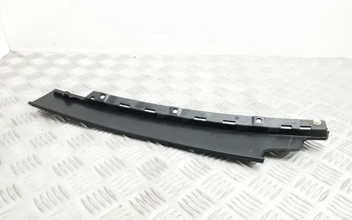 Audi Q3 8U (2011 - 2014) 8U0837901C Накладка стекла передней двери — фото 2