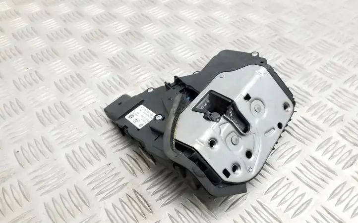 Volkswagen Sharan (2010 - 2015) 7N0839015B Замок раздвижной двери — фото 2