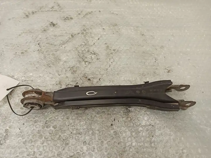 Mercedes-Benz C W204 (2007 - 2014)  A2043521488 Вилы