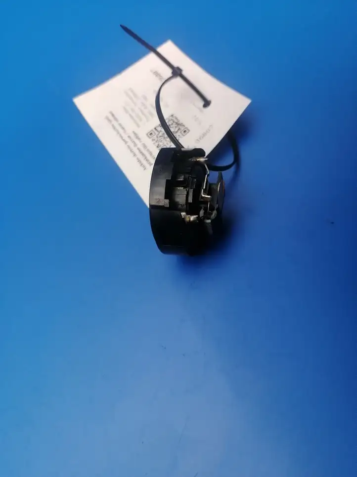 Mercedes-Benz C W203 (2000 - 2007)   Громкоговоритель (громкоговорители) высокой частоты в передних дверях