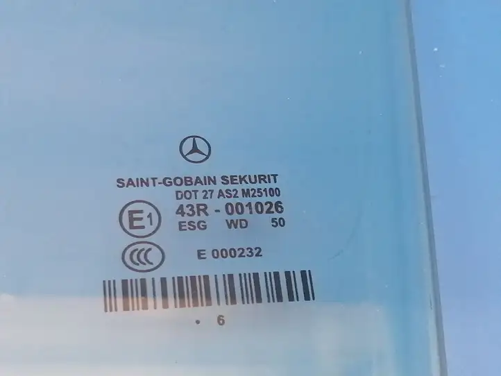 Mercedes-Benz CLS C219 (2003 - 2011) 43R001026 Стекло задней двери — фото 2