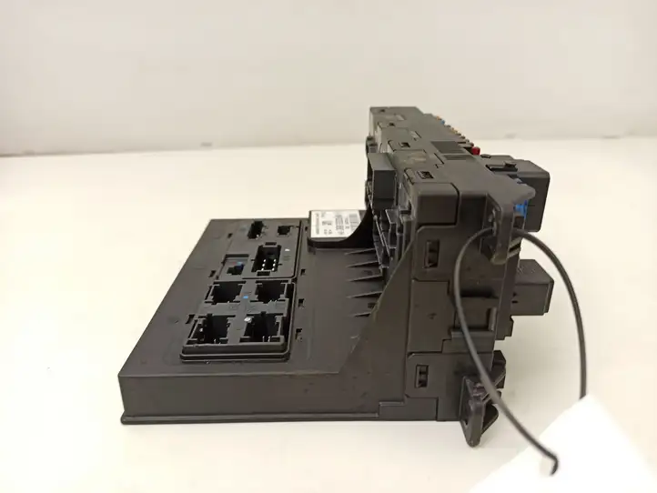 Mercedes-Benz E W211 (2002 - 2009)  2115453901 Блок предохранителей