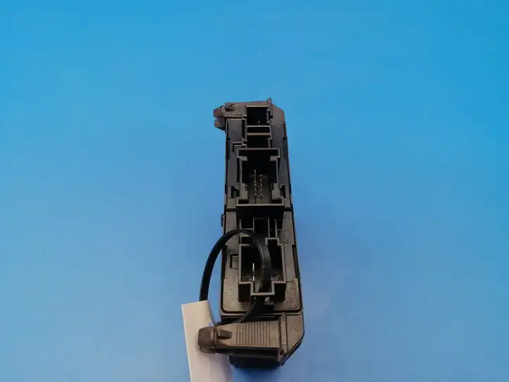 Mercedes-Benz C W203 (2000 - 2007)  2038206526 Блок управления дверью