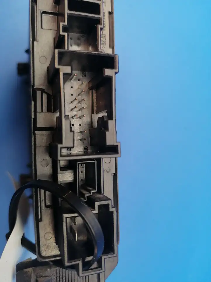 Mercedes-Benz C W203 (2000 - 2007)  2038206526 Блок управления дверью