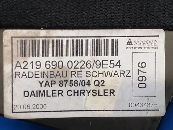 Mercedes-Benz CLS C219 (2003 - 2011) A2196900226 Верхняя боковая отделка заднего сиденья — фото 3