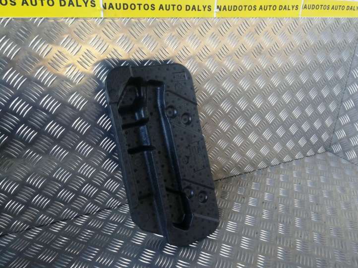 3M51R100C04AB Ford Focus C-MAX Padas/ atrama kojai