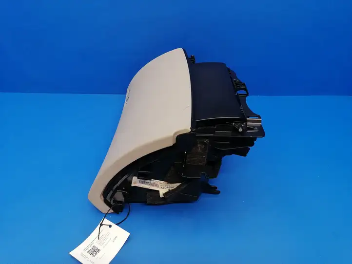 Mercedes-Benz C W204 (2007 - 2014) A2046803291 Бардачок в сборе — фото 10